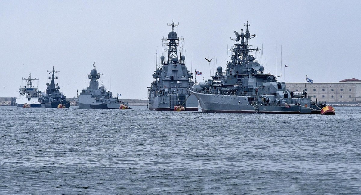 Проблеми Чорноморського флоту Росії. Перекидають кораблі з Криму до Новоросійська