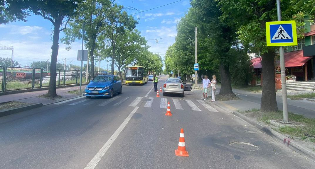 У Львові водійка на переході збила 57-річну жінку