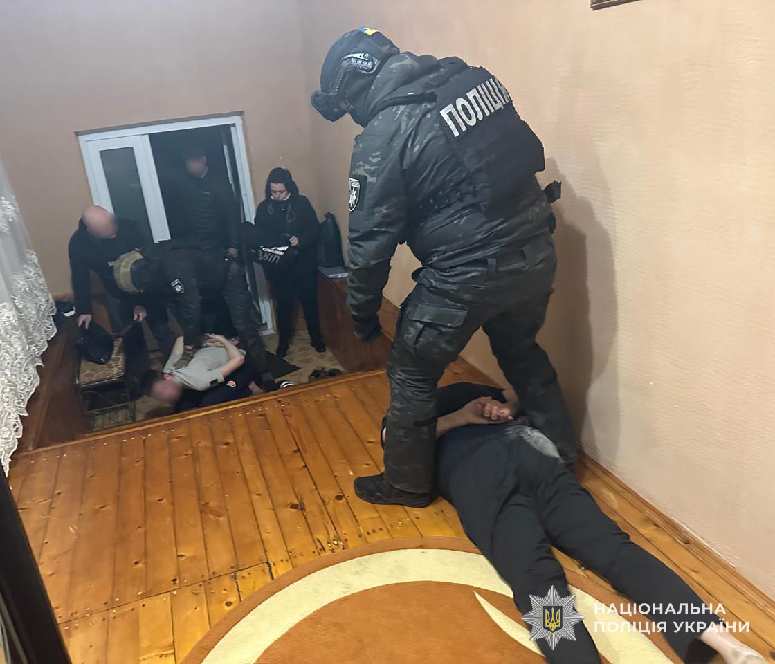 На Львівщині судитимуть двох організаторів схеми для ухилянтів (фото)