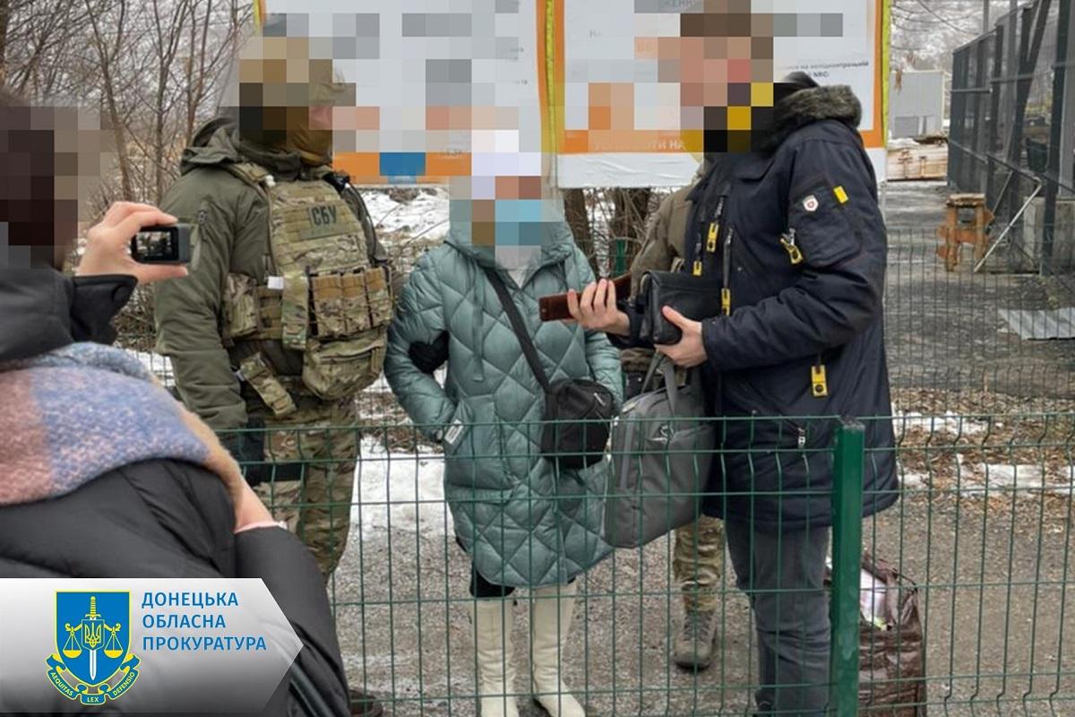На Донеччині затримали жінку, яка передавала окупантам дані про українських воїнів