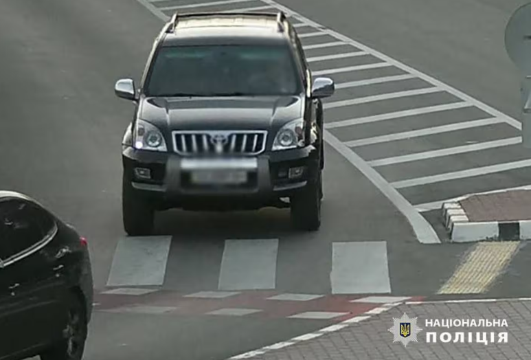 У Києві 27-річний чоловік задушив 51-річну жінку заради коштовностей та автомобіля