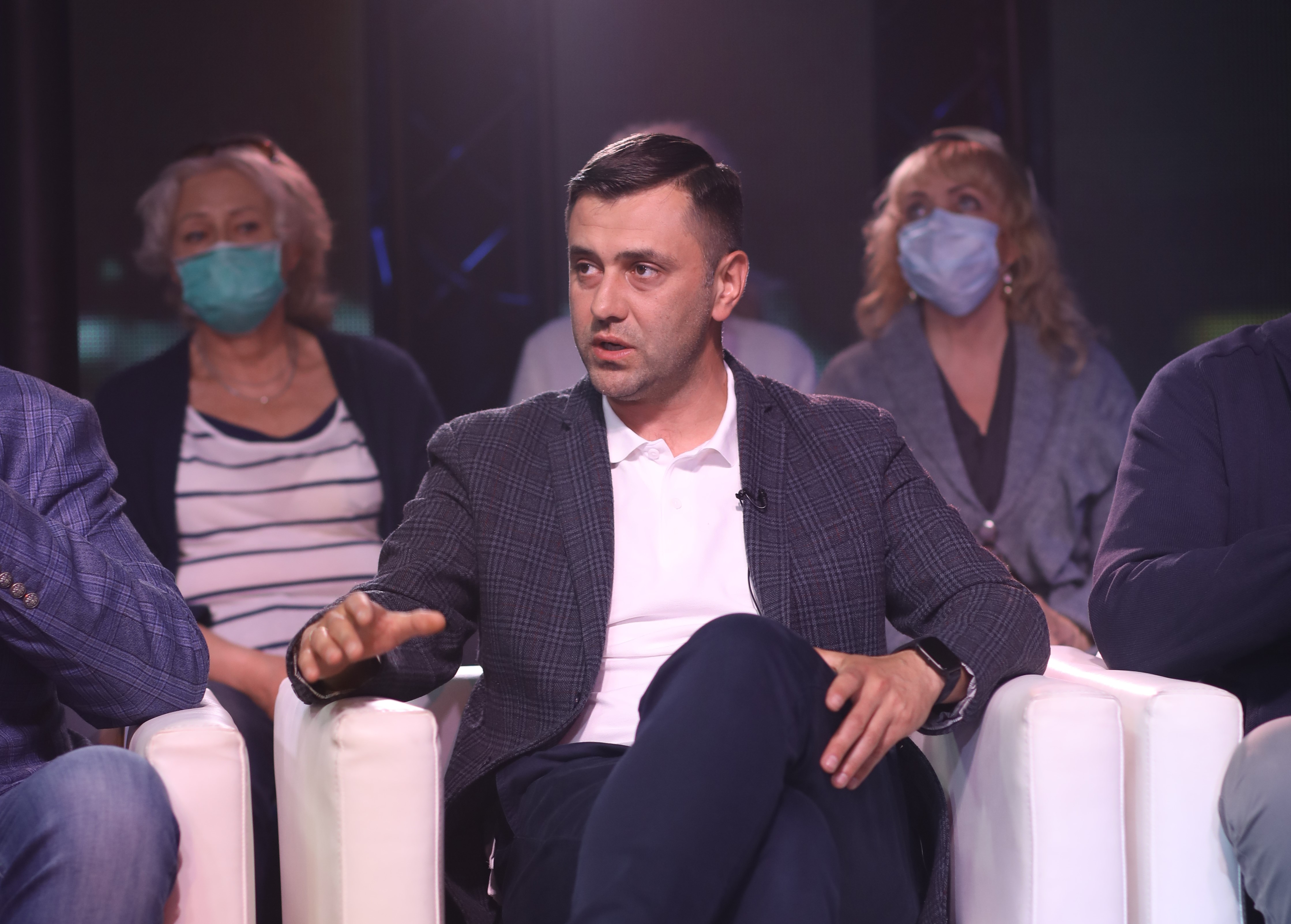 Маємо "дорогих" чиновників, а львів'яни і далі тижнями - без гарячої води, – Зінкевич про гідравлічні випробування (відео)