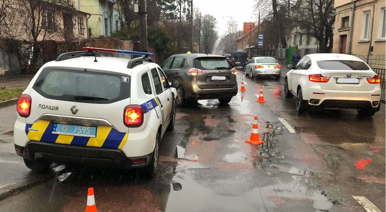 ДТП у Львові. Літню жінку госпіталізували зі значними травмами
