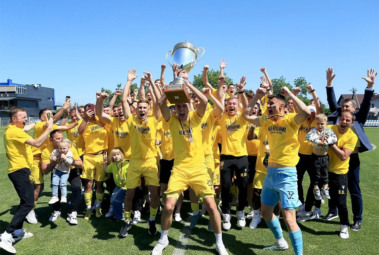 Футбольний чемпіонат України: найсильніші – «Шахтар», «Рух» U-19 та інші підсумки