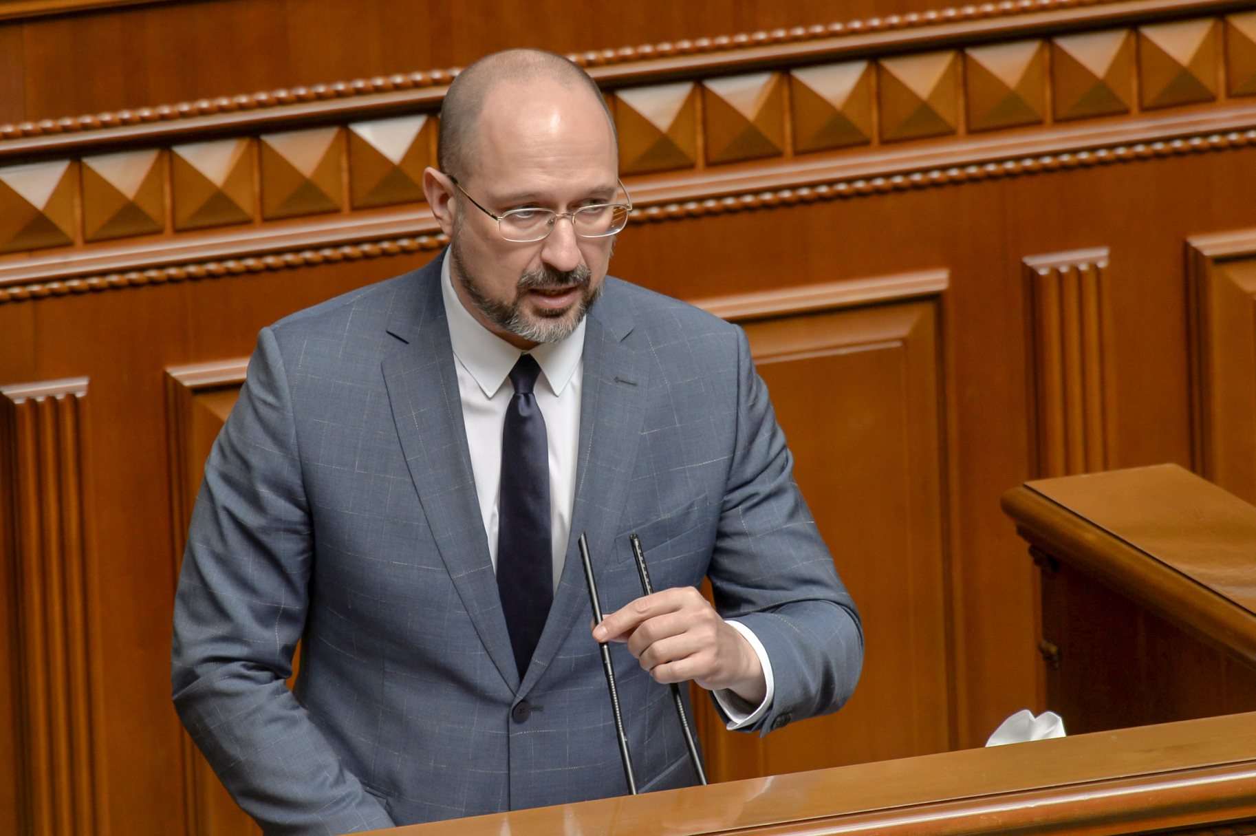 Більше половини українців голові вакцинуватися від COVID-19