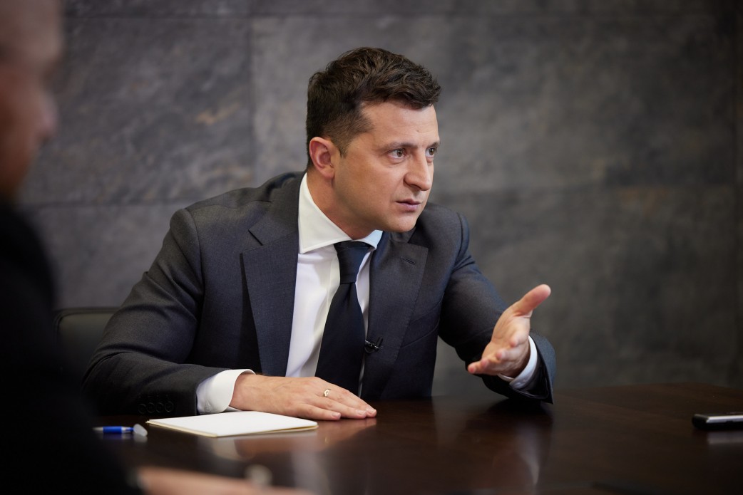 "Виборів не буде, бо Україні потрібна стабільність", - Зеленський про розпуск парламенту