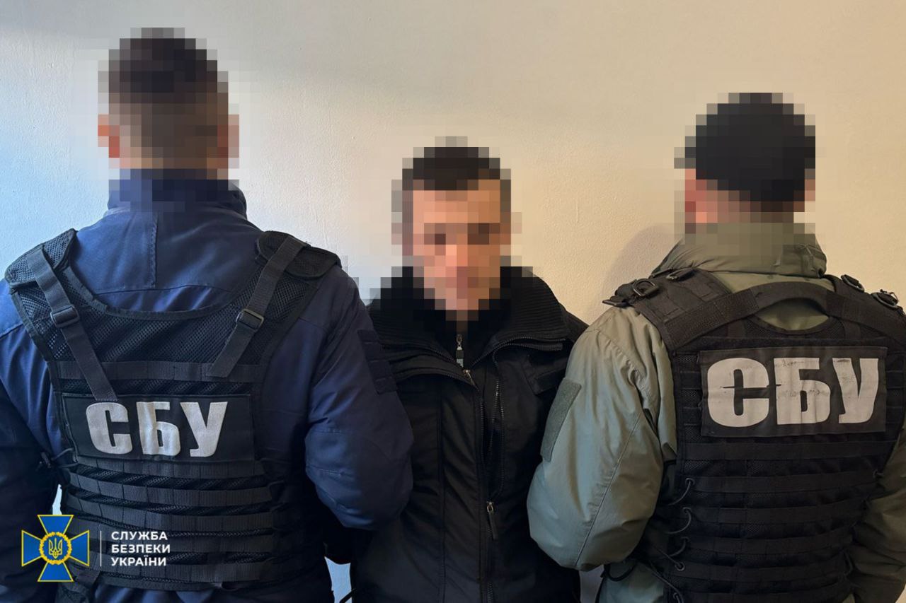 Готували теракти у житлових масивах: СБУ затримала дев’ять агентів РФ, більшість – неповнолітні (фото)
