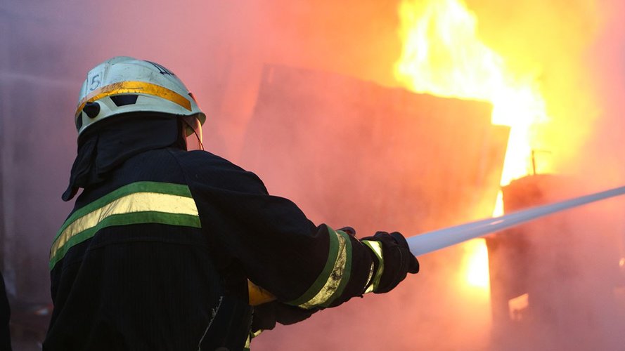 У Києві сталася пожежа на Хрещатику. Горить корпус університету