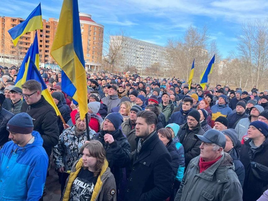 В Енергодарі люди вимагають звільнити заступника мера, якого викрали окупанти