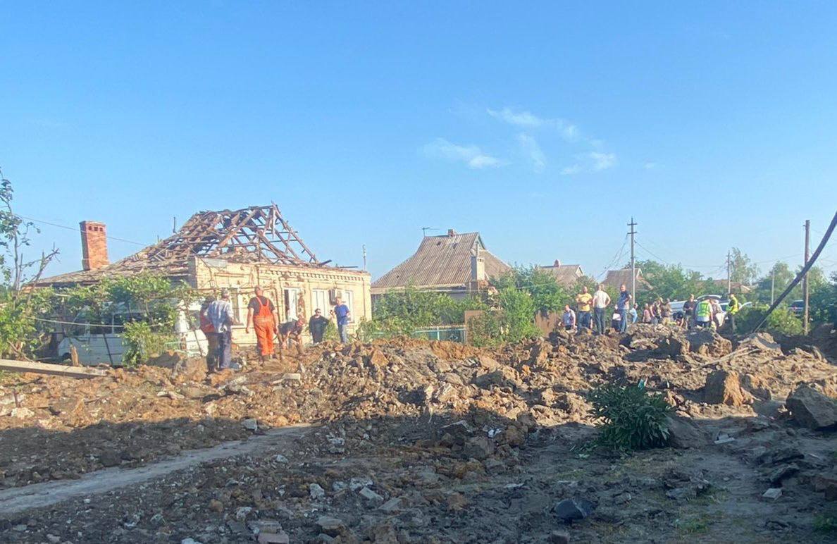 Ворог вдарив ракетами по Криворізькому району. Влучив у житловий сектор
