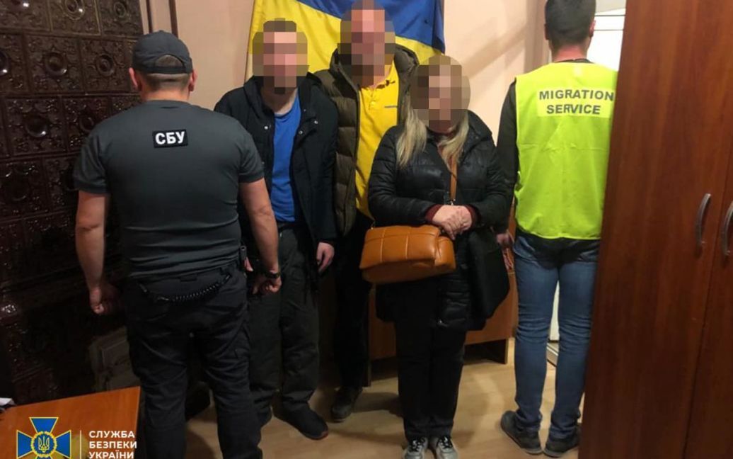 З Львівщини видворили росіян, які пропагували ідеї "руZкого міра"