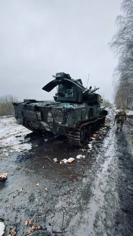 Рухаються на Київ, прикриваючись жінками і дітьми. Вечірні дані від Генштабу ЗСУ