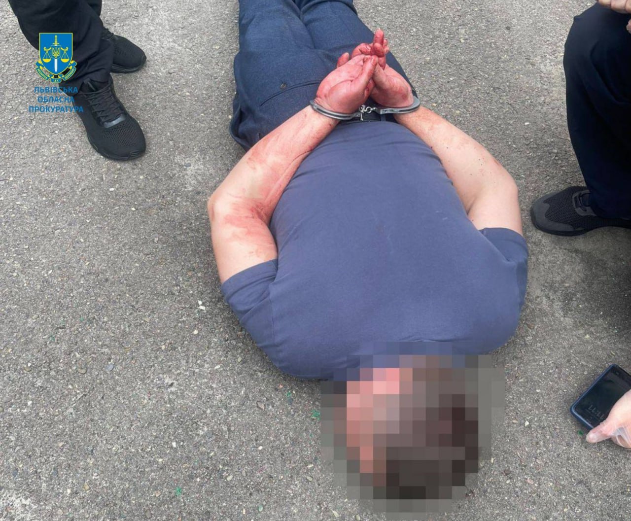 З'явилося відео з місця подвійного вбивства поблизу Львова