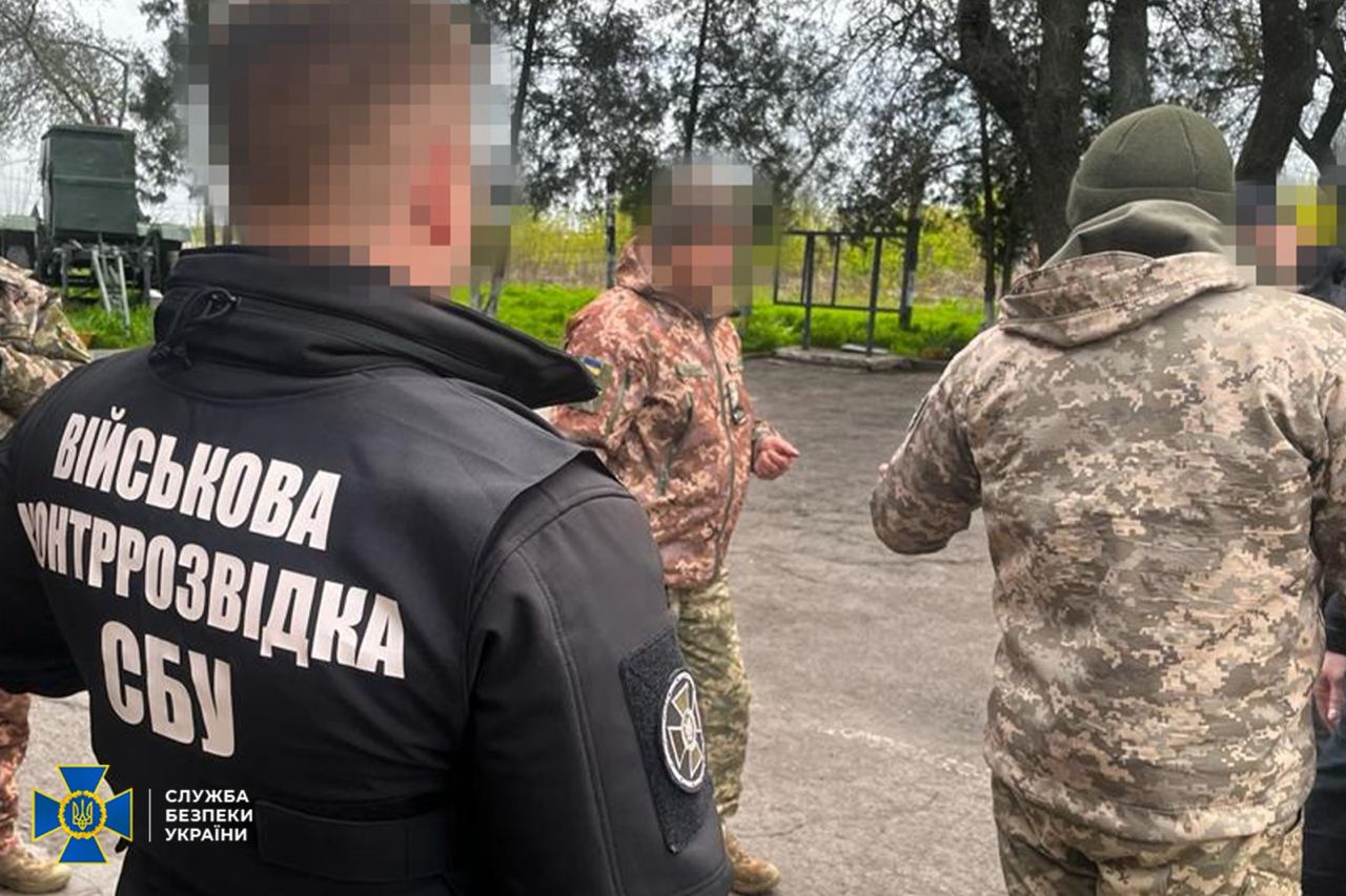 На Миколаївщині затримали "крота", який здавав позиції бойової авіації