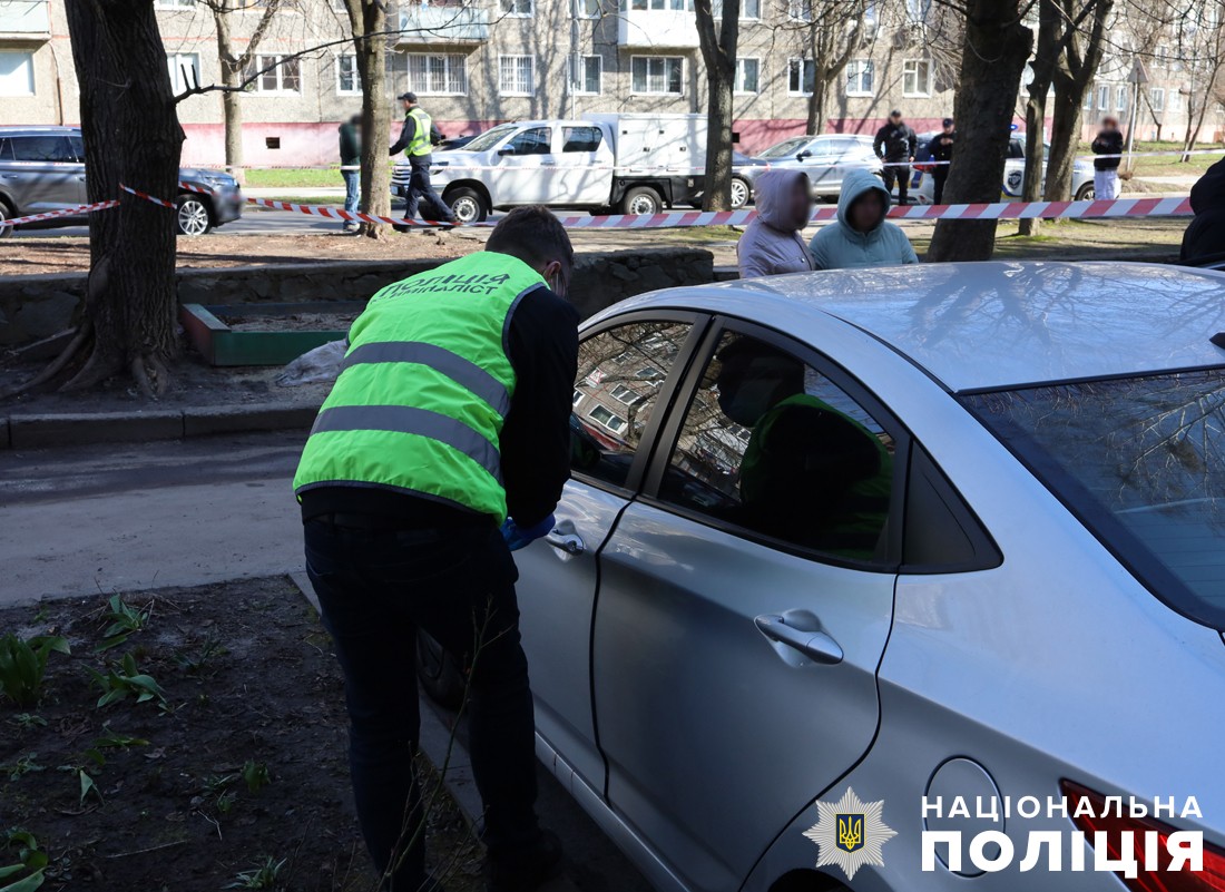 У Житомирі чоловіка розстріляли в авто