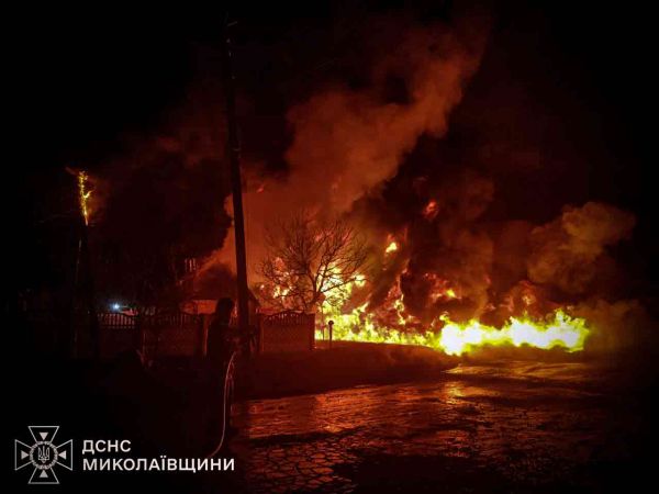 На Миколаївщині в моторошній аварії згоріли два водії (фото)
