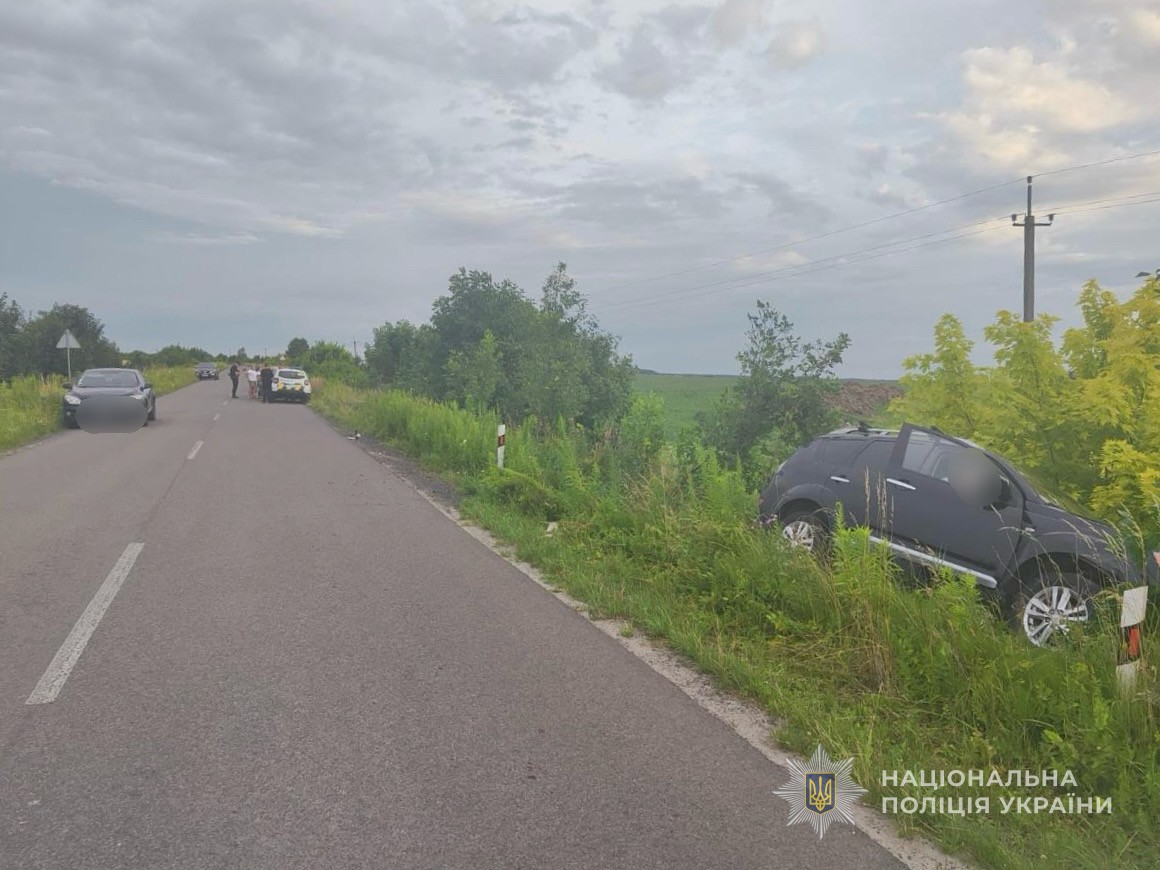 Смертельна ДТП на Волині: водій збив школярку, яка їхала на роликах по проїзній частині дороги (фото)