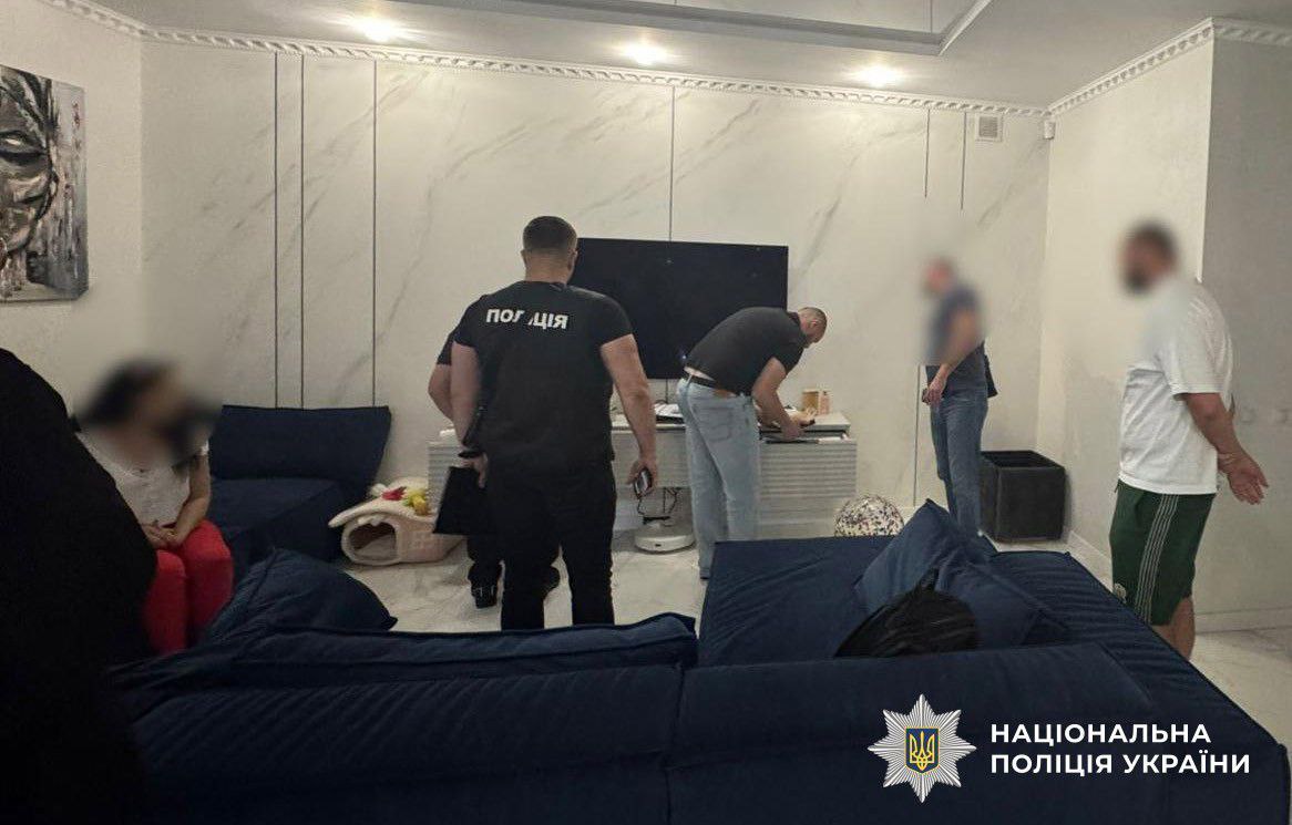 У Назарія Гусакова проводять обшуки у справі про можливе шахрайство з донатами, - Нацполіція (фото)