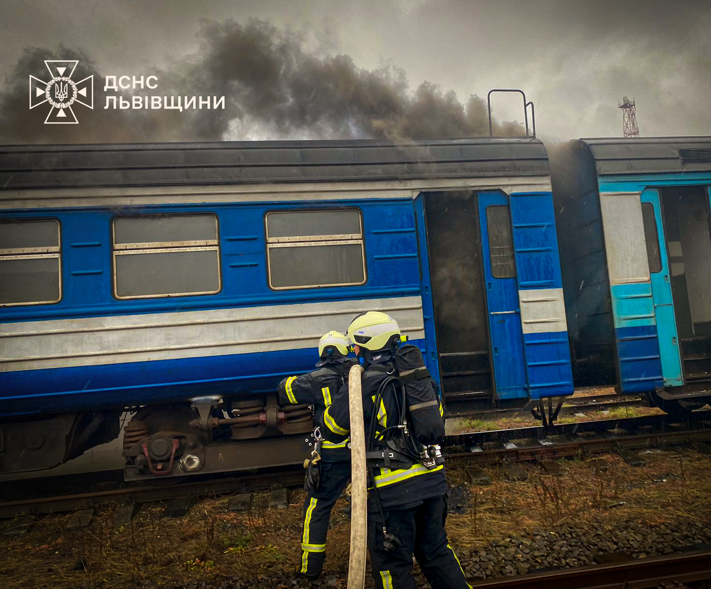На Львівщині загорівся поїзд: деталі