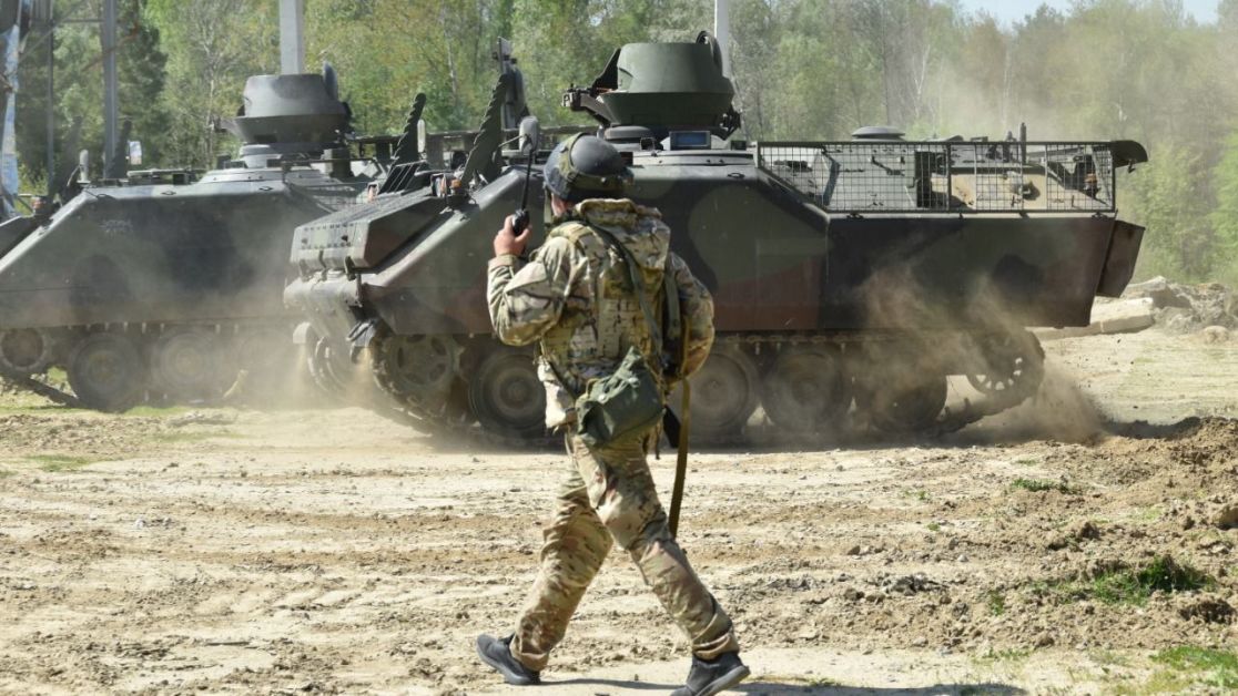 Характер війни змінився, українські військові наступають, – Арестович