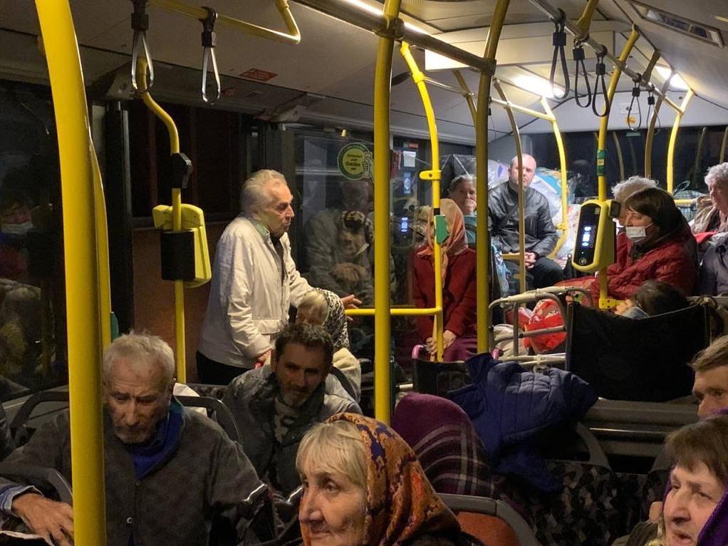 Евакуаційним потягом прибули 20 людей літнього віку з Покровська та Дніпра – Козицький