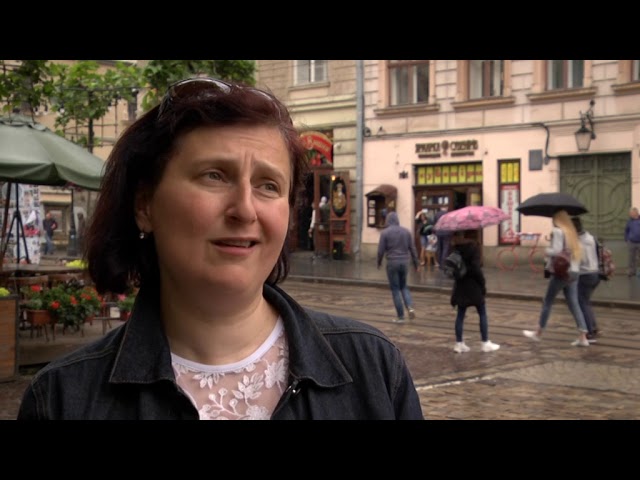 Центр Львова заполонили тераси ресторанів