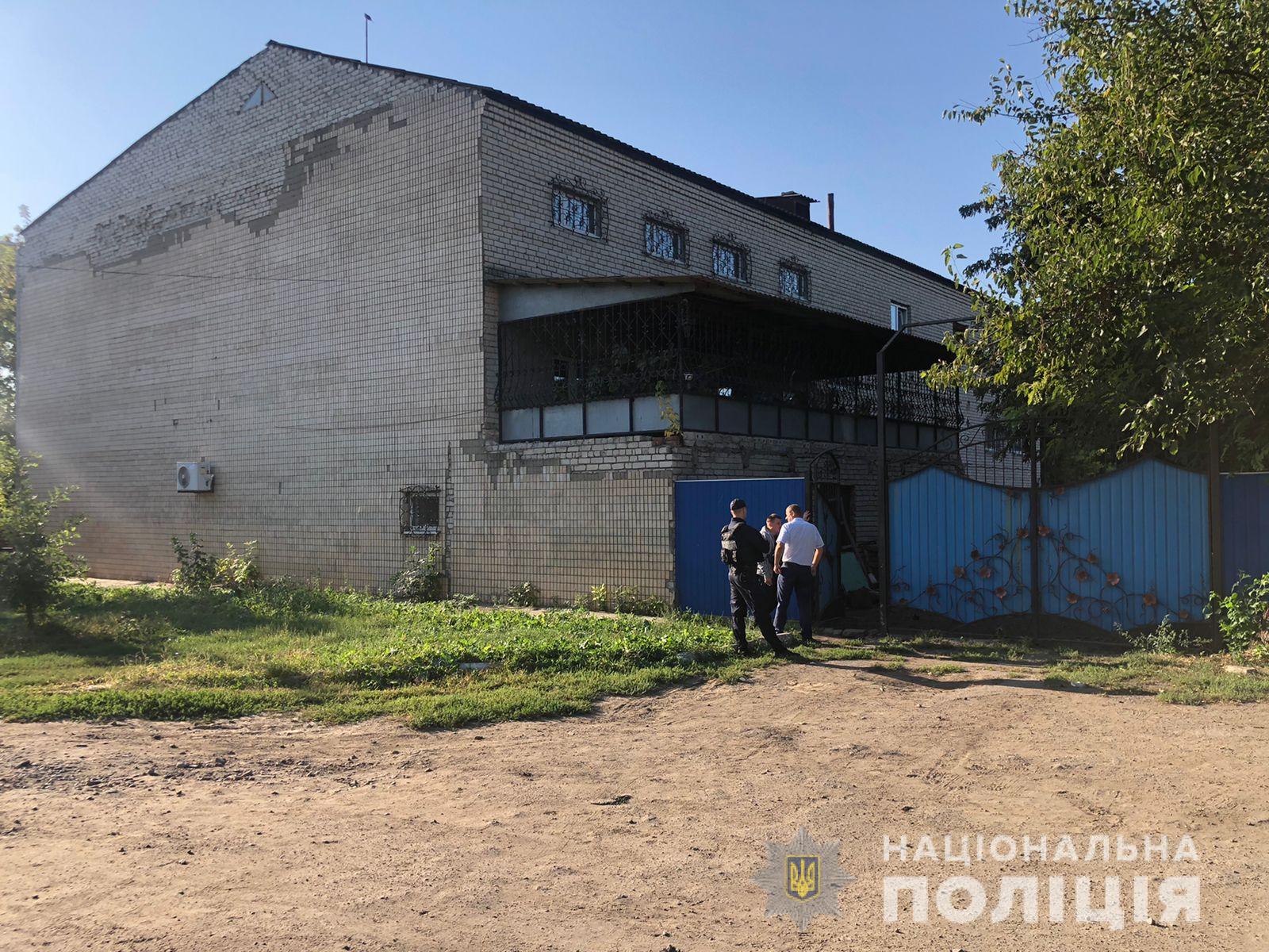 На Херсонщині затримали чоловіка, який погрожував підірвати власний будинок
