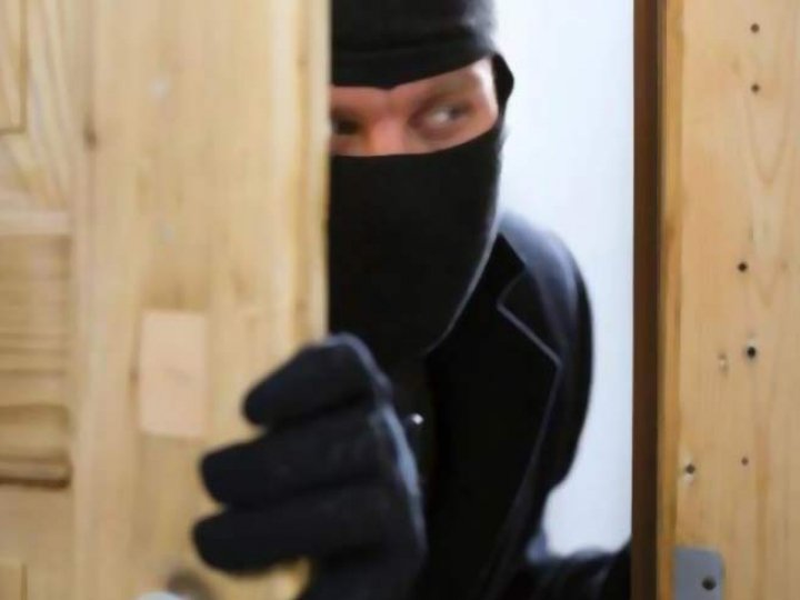 У селі поблизу Львова чоловік обікрав церкву: в поліції повідомили деталі