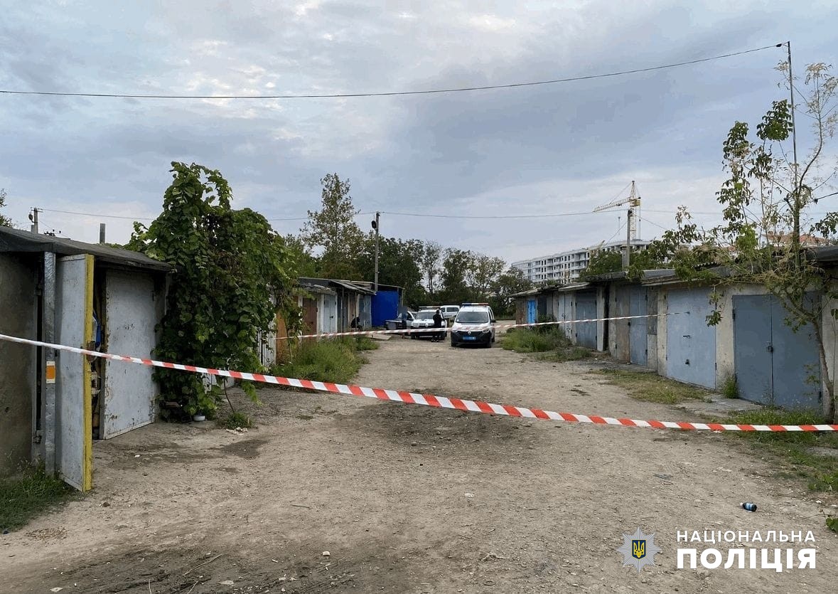 На Одещині чоловік кинув гранату в гараж із людьми