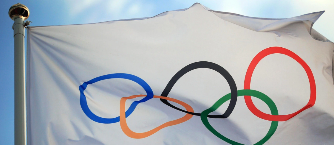 Російських і білоруських спортсменів відлучили від міжнародних змагань – рішення МОК