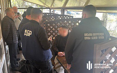 На Львівщині військовий за хабар обіцяв влаштувати мобілізованого "в тил"