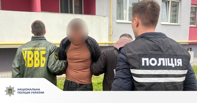 20 тисяч доларів за виїзд за кордон: У Львові затримали організатора схеми