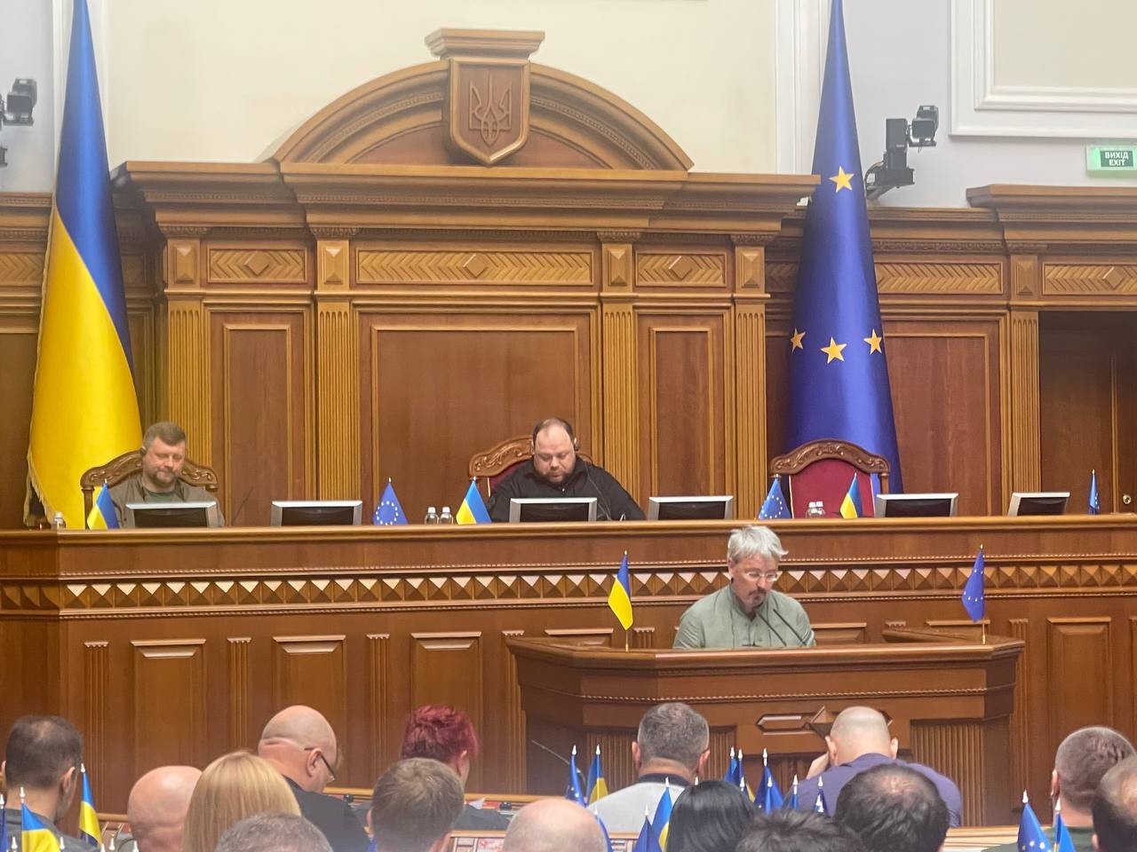 ВРУ підтримала відставку Ткаченка з посади міністра культури
