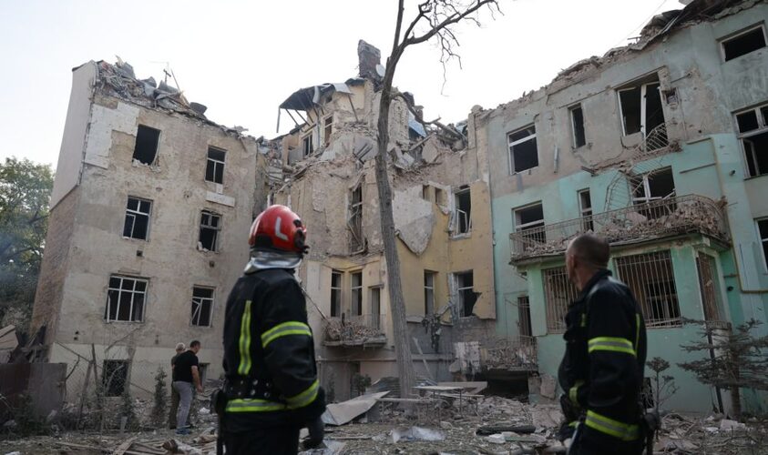 Мама обійняла дитинку і обидвоє вони загинули: наслідки удару по Львову