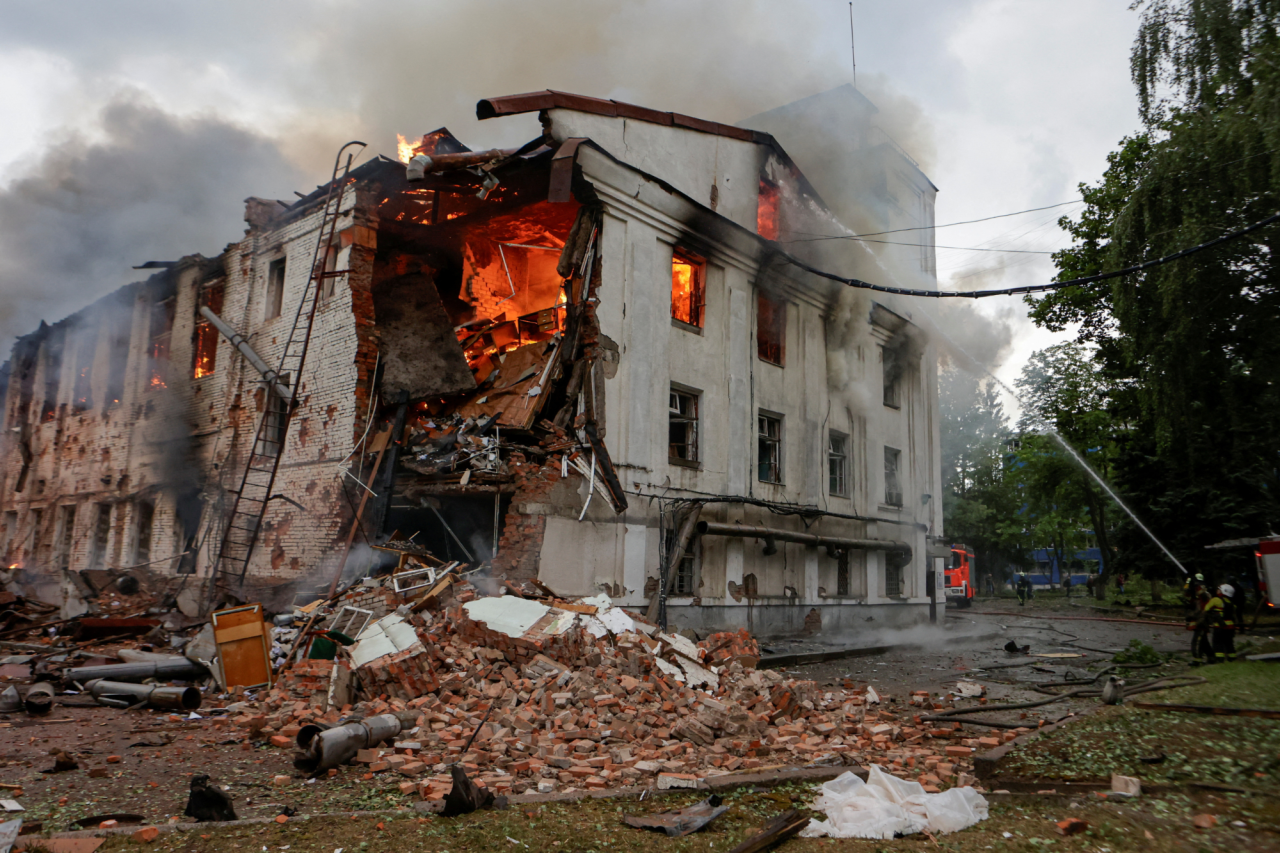 У Харкові виявили тіло загиблого від російської атаки 7 червня: пошуки людей під завалами тривають