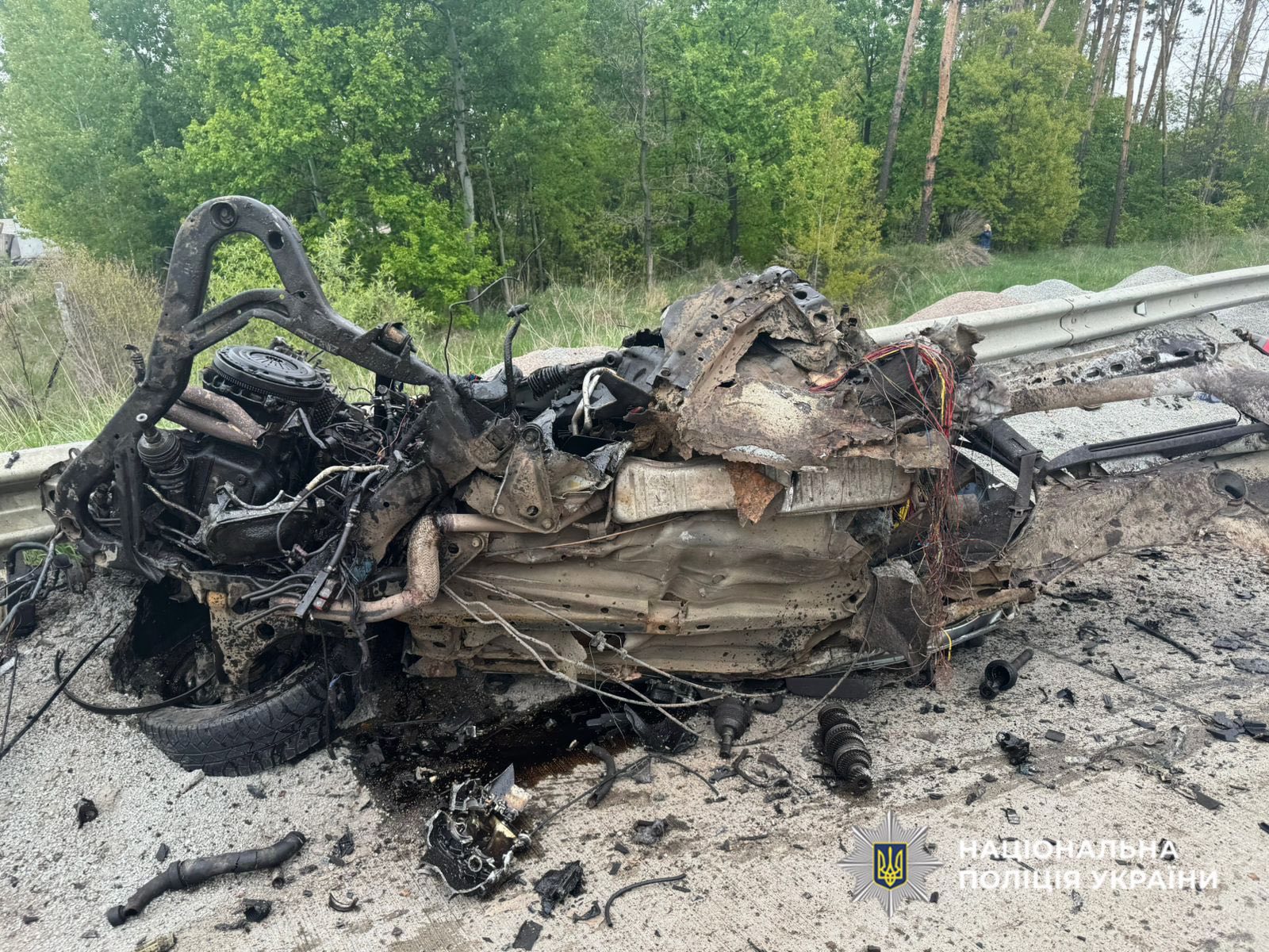 Залишилася гора металу: Моторошна ДТП біля Житомира забрала життя двох людей (фото)
