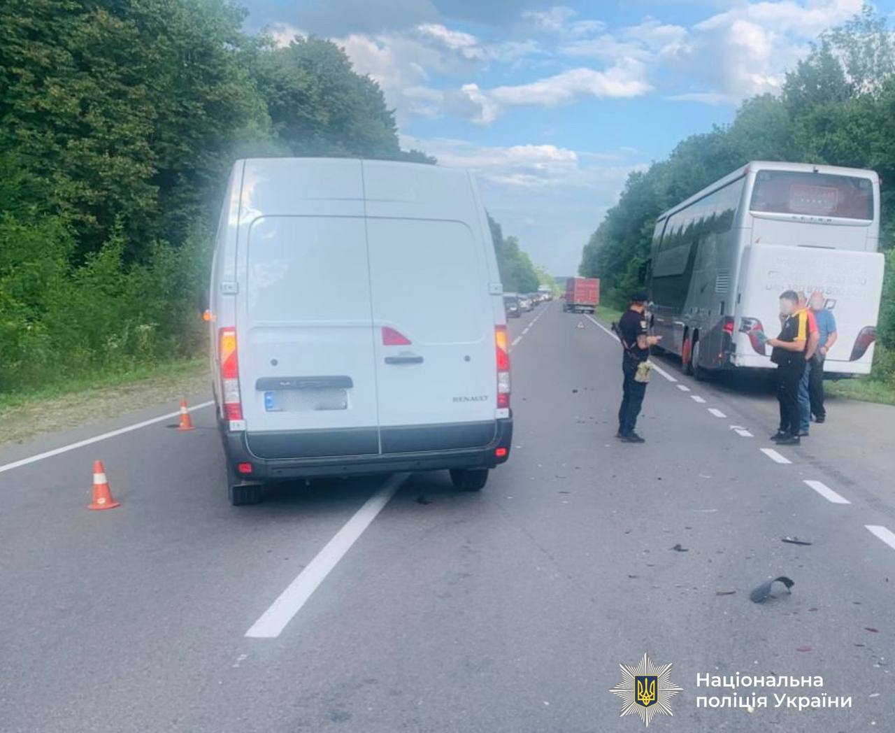 На Прикарпатті в аварію потрапив автобус з пасажирами