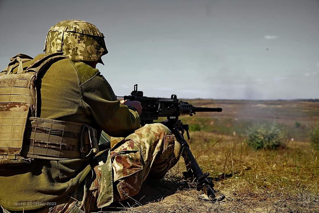 Окупанти втратили ще майже 900 солдат, літак і гелікоптер Мі-8
