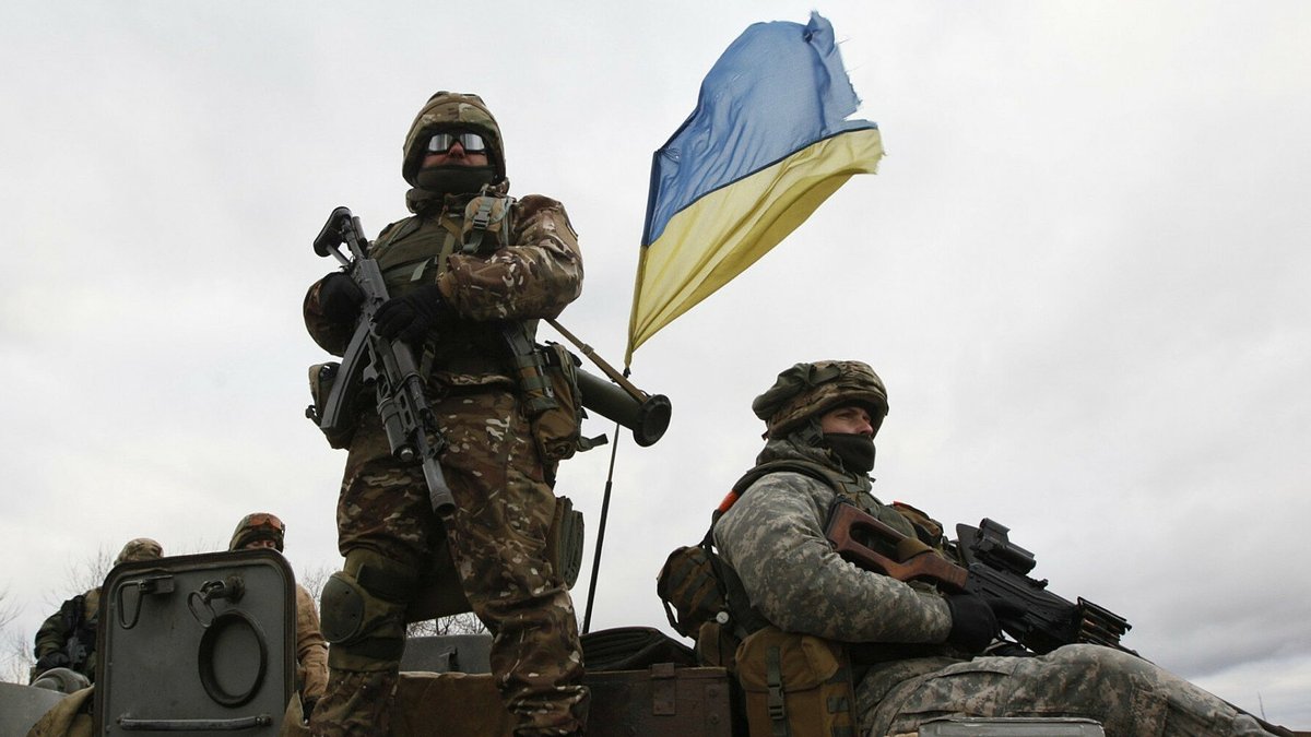 В Україні продовжили воєнний стан і загальну мобілізацію