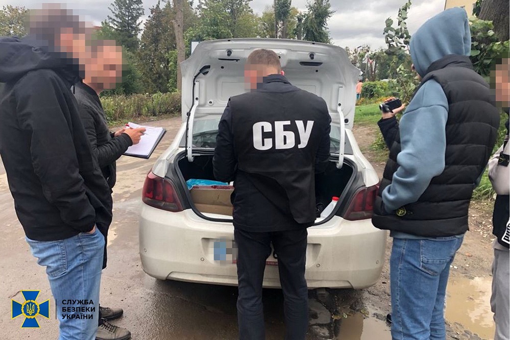 Викрито медиків, які змушували онкохворих купувати ліки, гарантовані державою