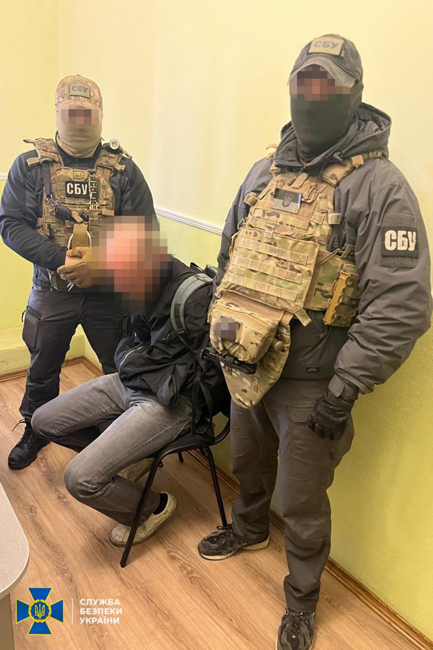 СБУ викрила на Буковині агентів ФСБ, які шпигували за ешелонами із військовою технікою