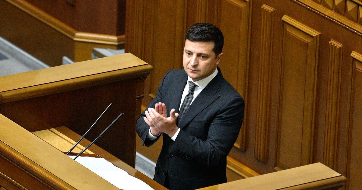Українці швидше негативно оцінюють діяльність Зеленського – соцопитування