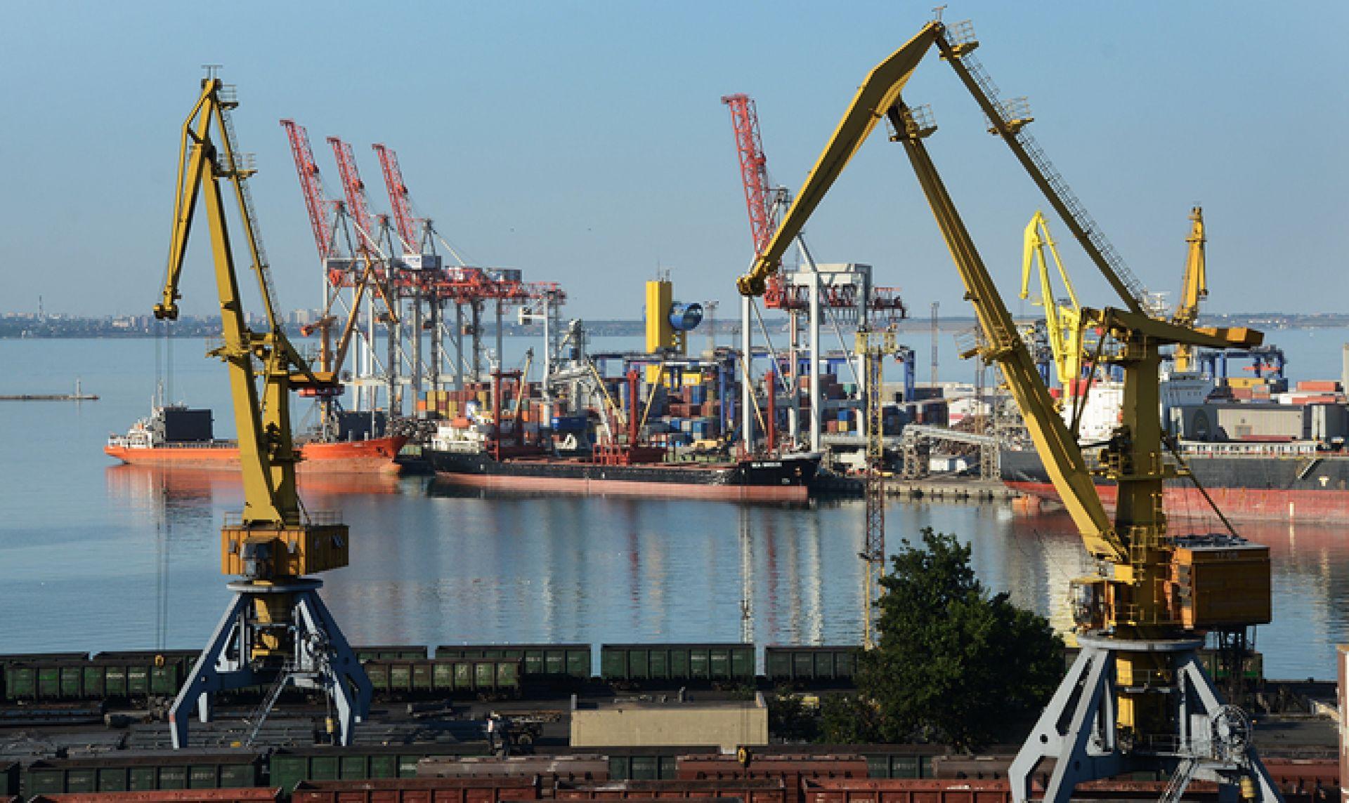Україна сама зможе деблокувати морські порти. Подоляк назвав умову