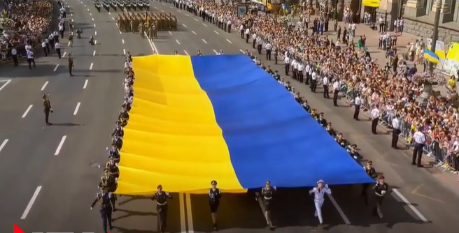 Парад до 30-річчя Незалежності України. Хрещатиком урочисто пройшли війська і техніка