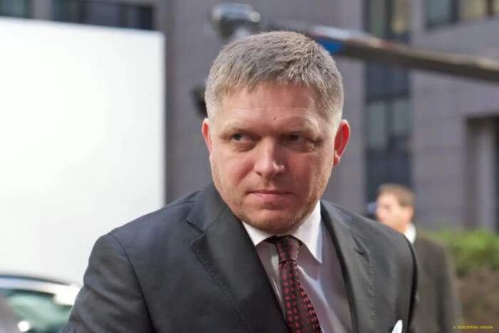 Офіційно: стан пораненого під час стрілянини Фіцо небезпечний для життя