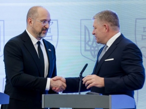 Словаччина надасть Україні машини розмінування, – Фіцо